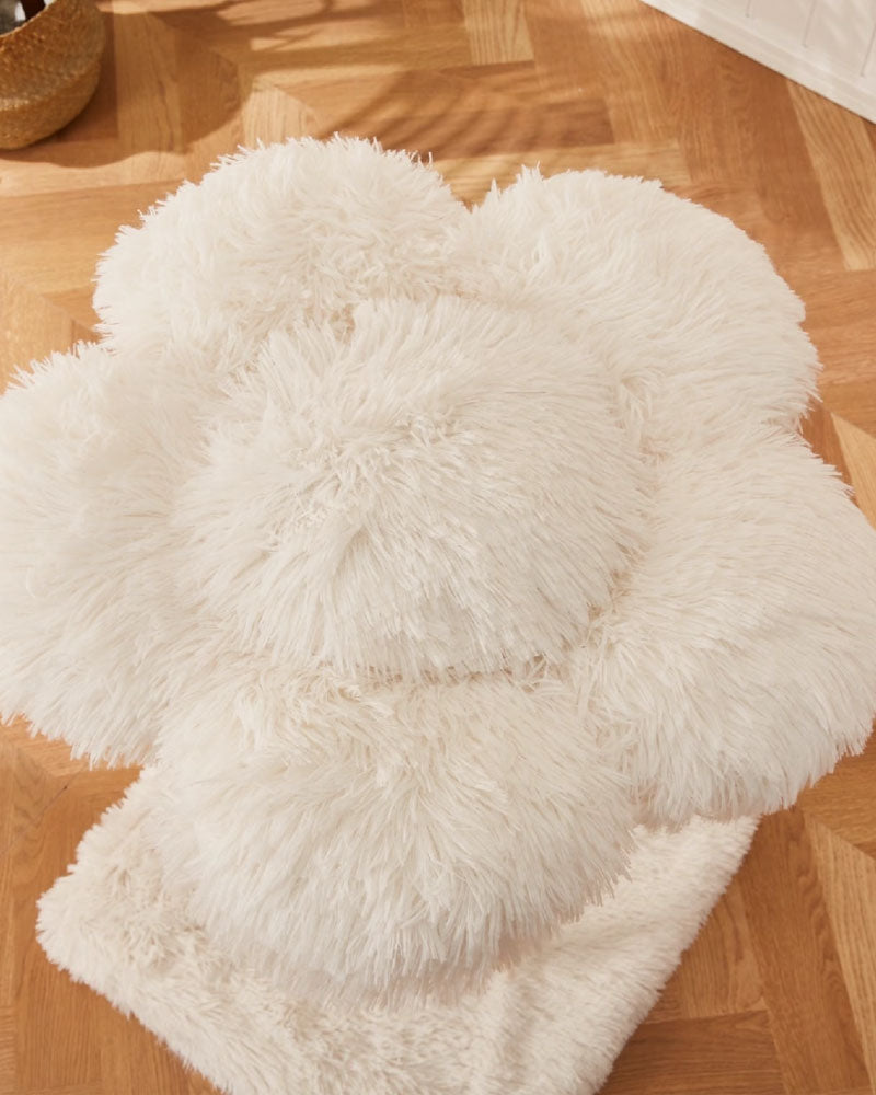 Fluffy Solid Wood Medium Cat Tree