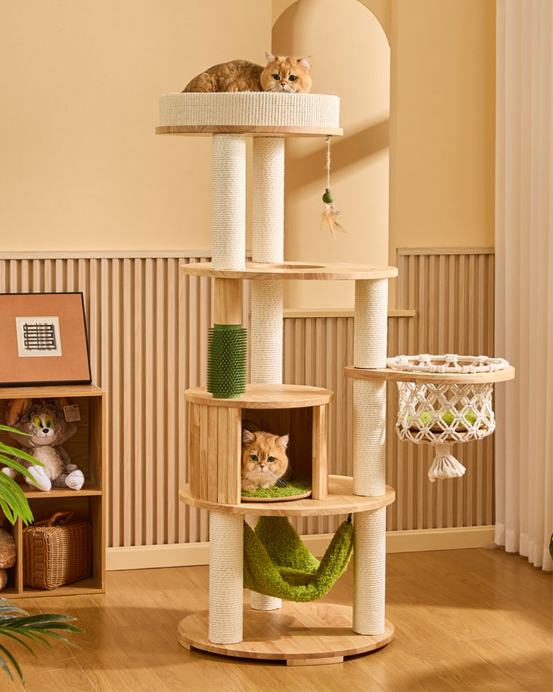 Nature-Inspired Jungle Cat Tree Medium