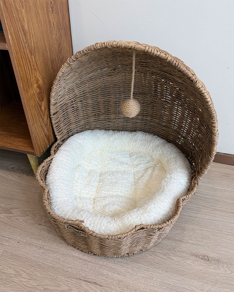 Rattan Shell Semi-Enclosed Cozy Cat Bed