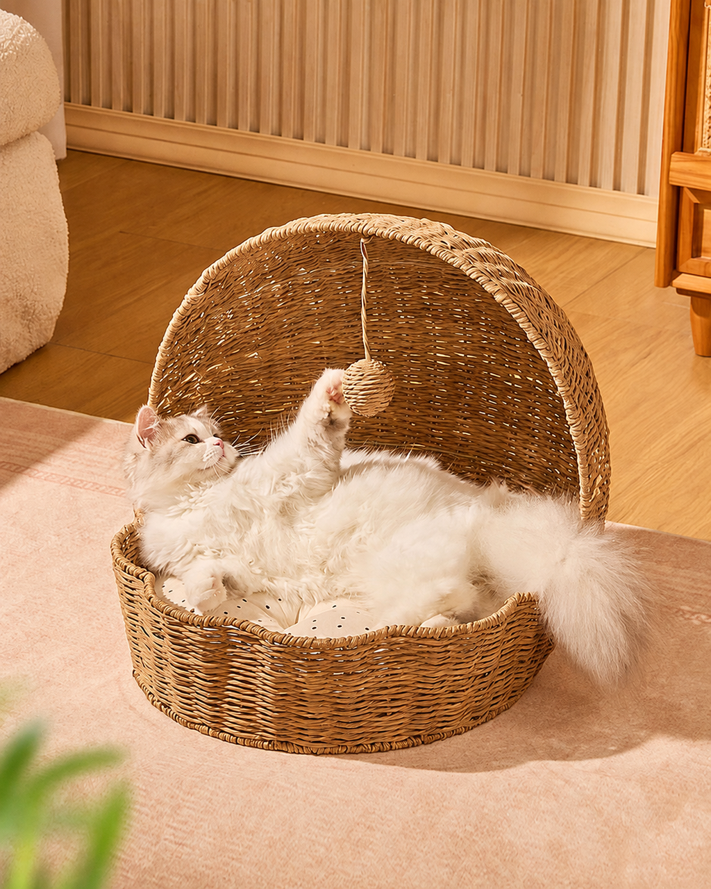 Rattan Shell Semi-Enclosed Cozy Cat Bed